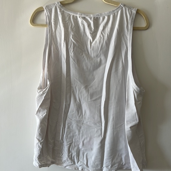 1st phorm laser sporty crop top - Picture 5 of 9